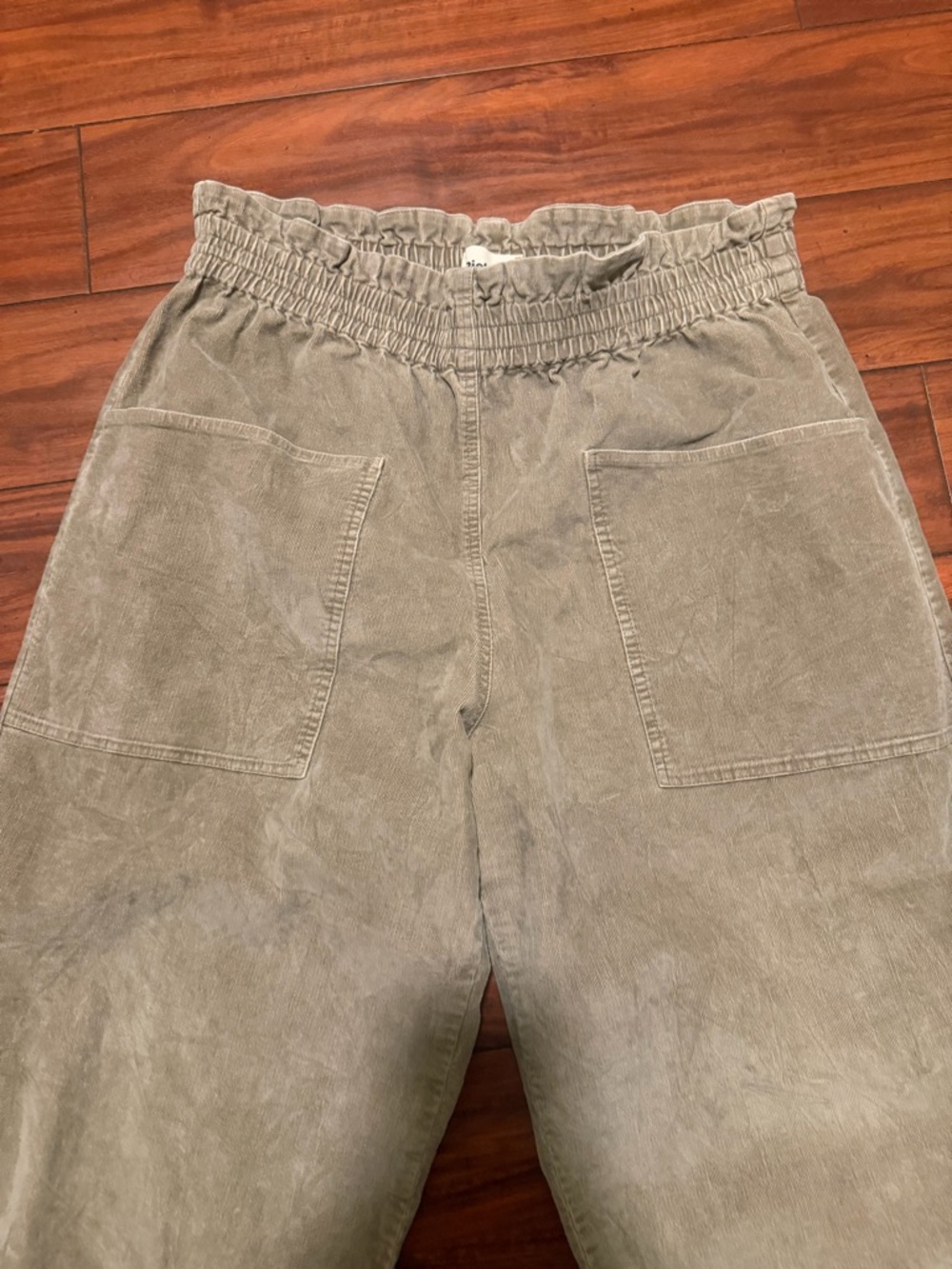 Pietsie Elastic-Waist Corduroy Capris in Taupe - Picture 7 of 9